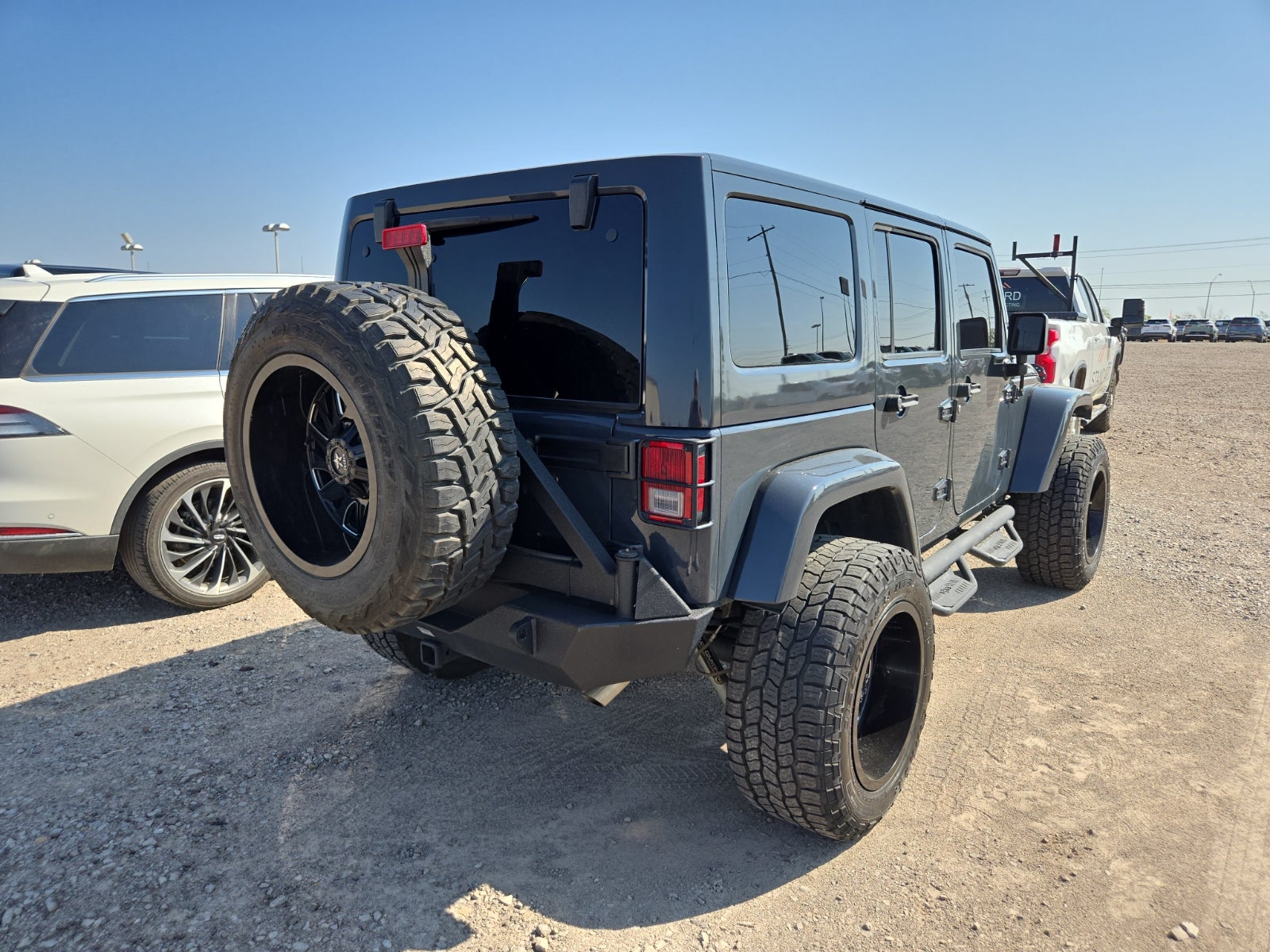 2017 Jeep Wrangler Unlimited Smoky Mountain 4x4