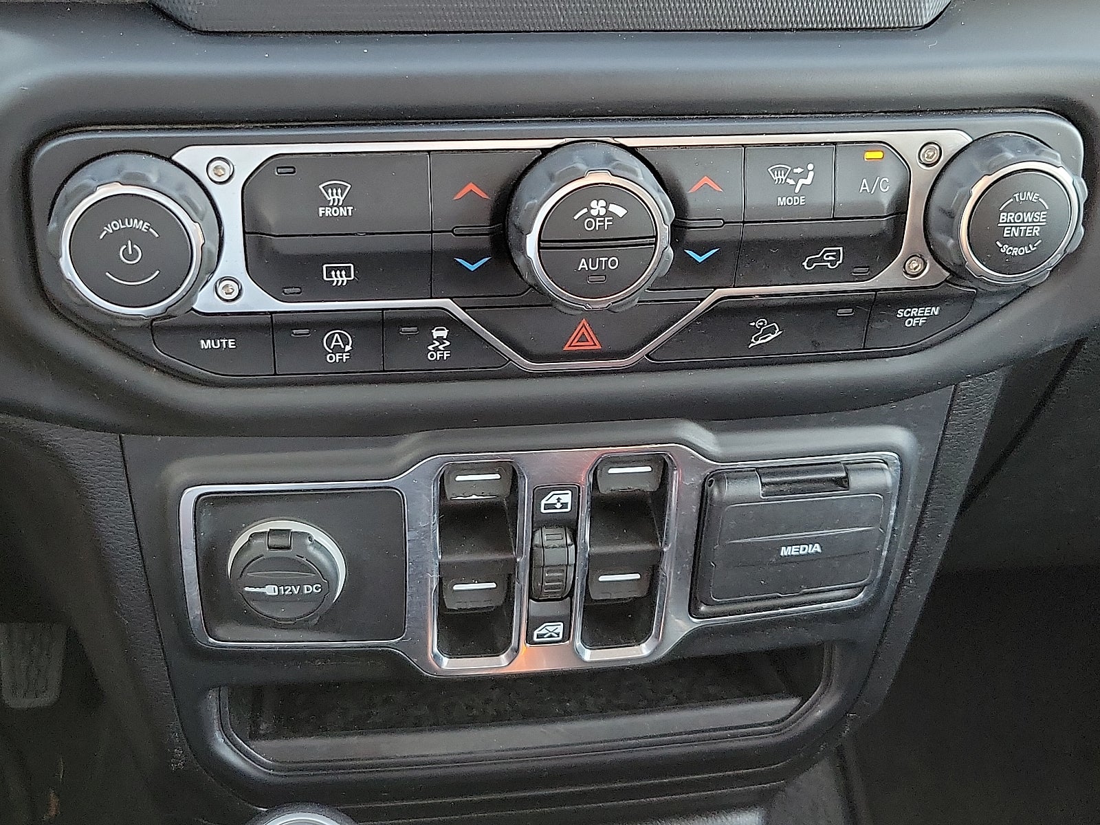 2020 Jeep Wrangler Unlimited Sahara 4X4