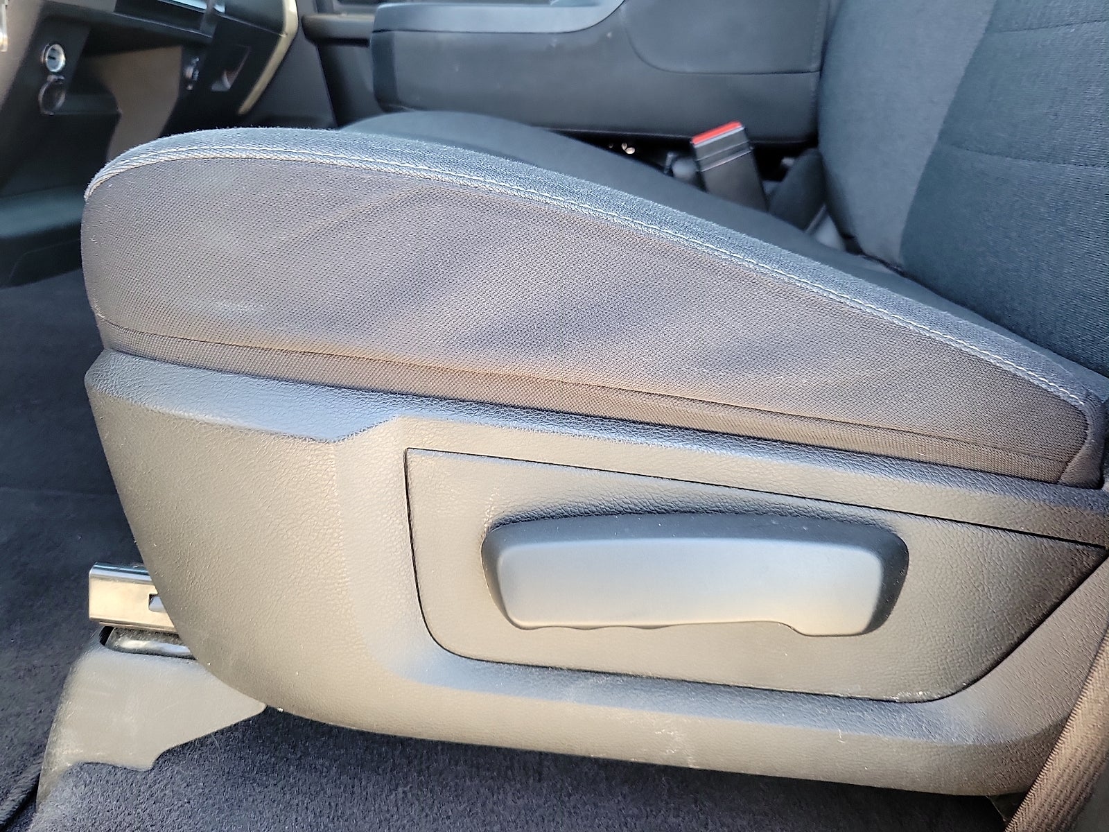 2022 RAM 1500 Classic Tradesman Quad Cab 4x4 6'4" Box