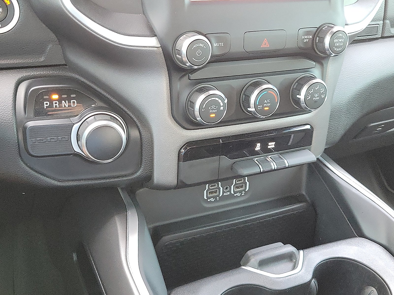 2022 RAM 1500 Big Horn Crew Cab 4x2 5'7" Box