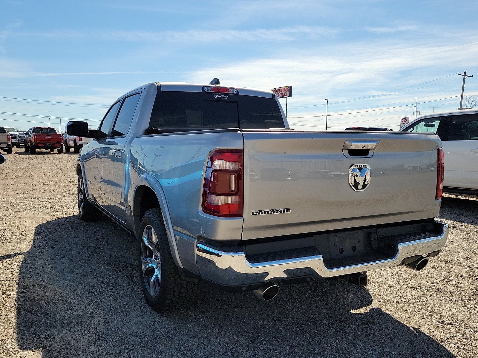 2019 RAM 1500 Laramie Crew Cab 4x2 5'7" Box