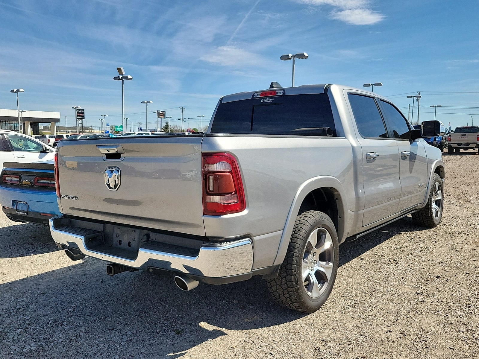 2019 RAM 1500 Laramie Crew Cab 4x2 5'7" Box