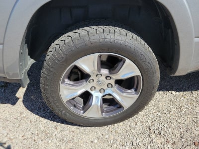 2019 RAM 1500 Laramie Crew Cab 4x2 5'7" Box