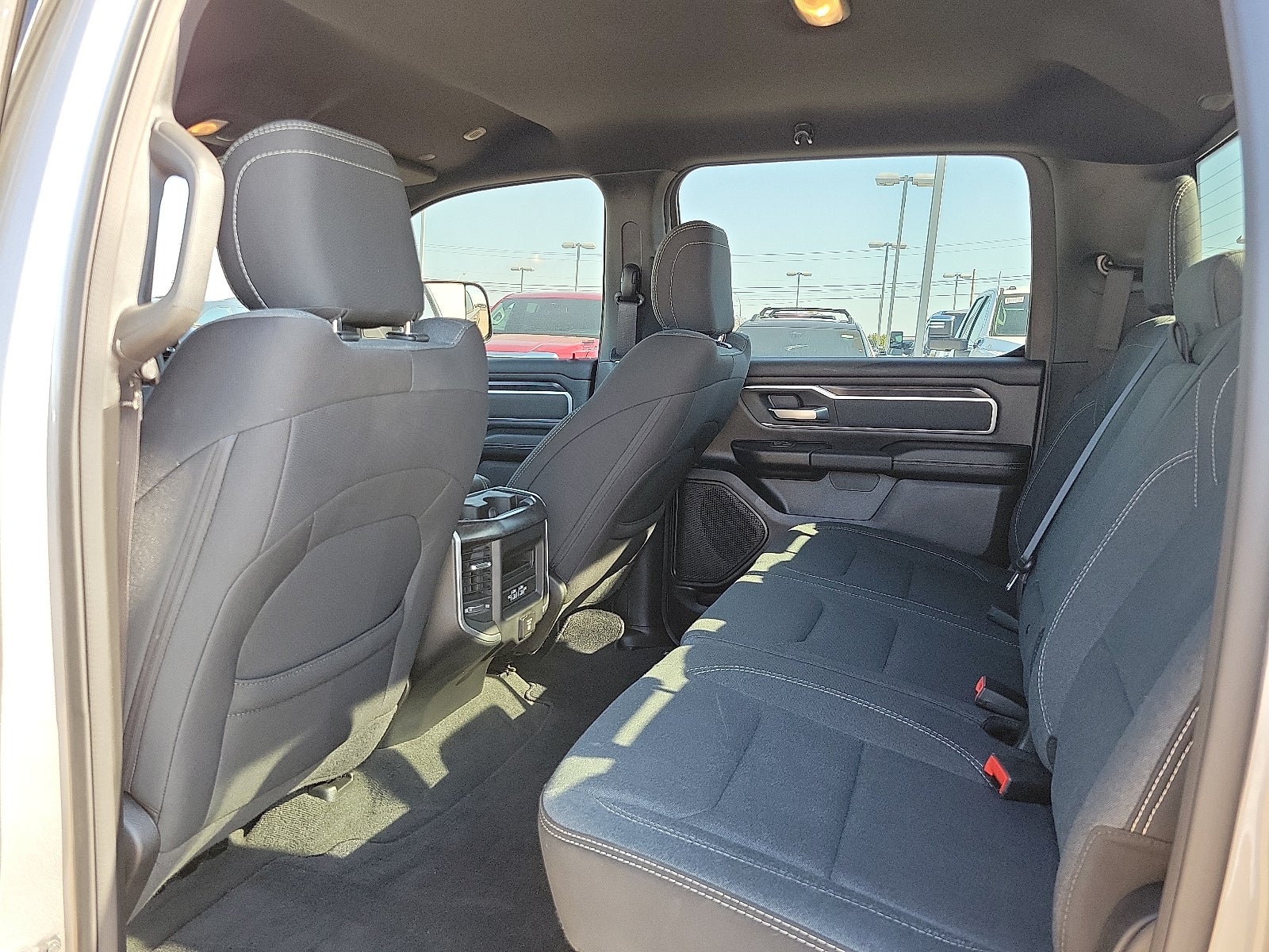 2022 RAM 1500 Big Horn Crew Cab 4x4 5'7" Box