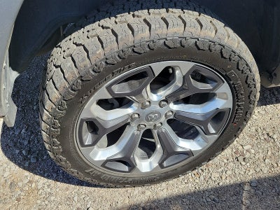 2020 RAM 1500 Limited Crew Cab 4x4 5'7" Box