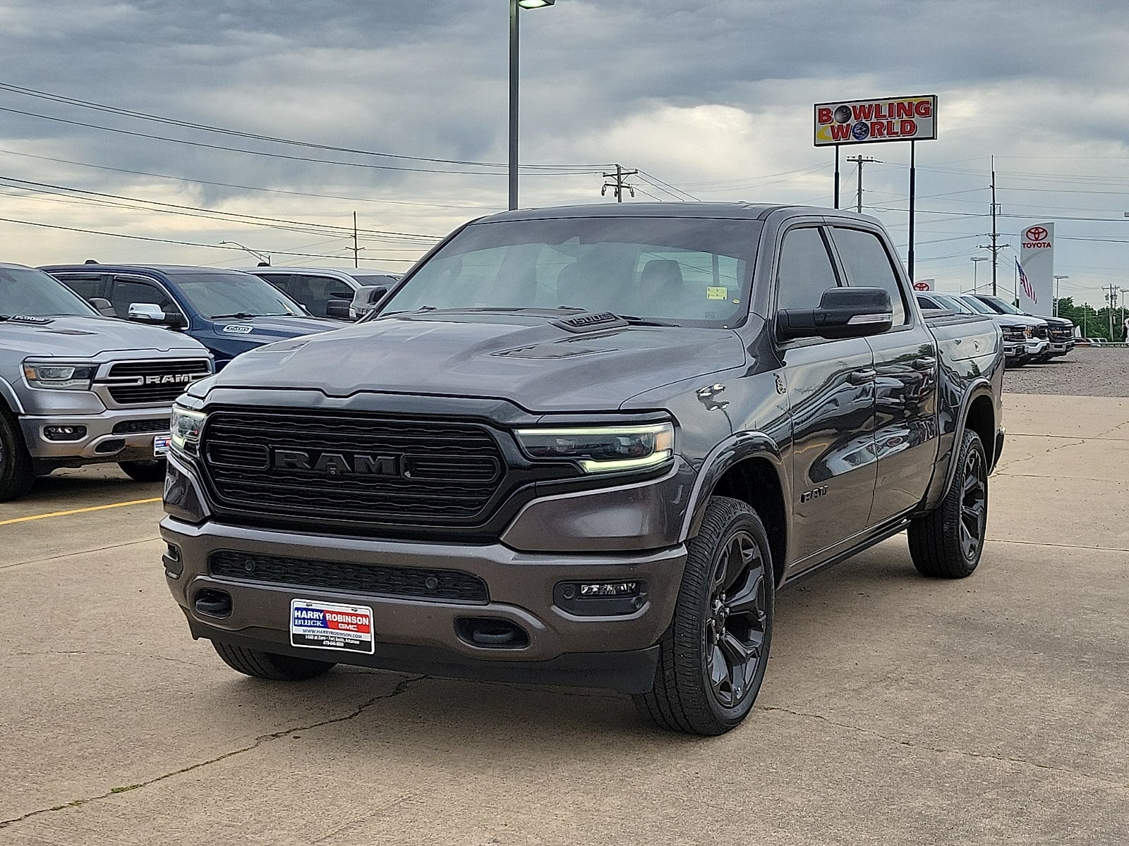 2021 RAM 1500 Limited Crew Cab 4x4 5'7" Box