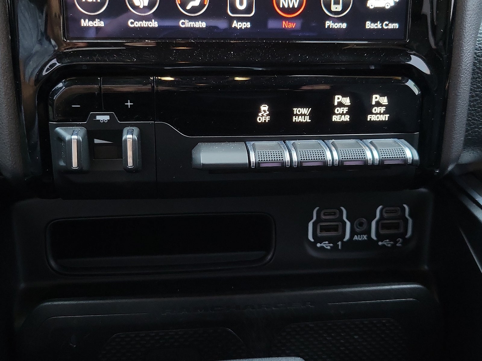 2021 RAM 1500 Laramie Crew Cab 4x4 5'7" Box