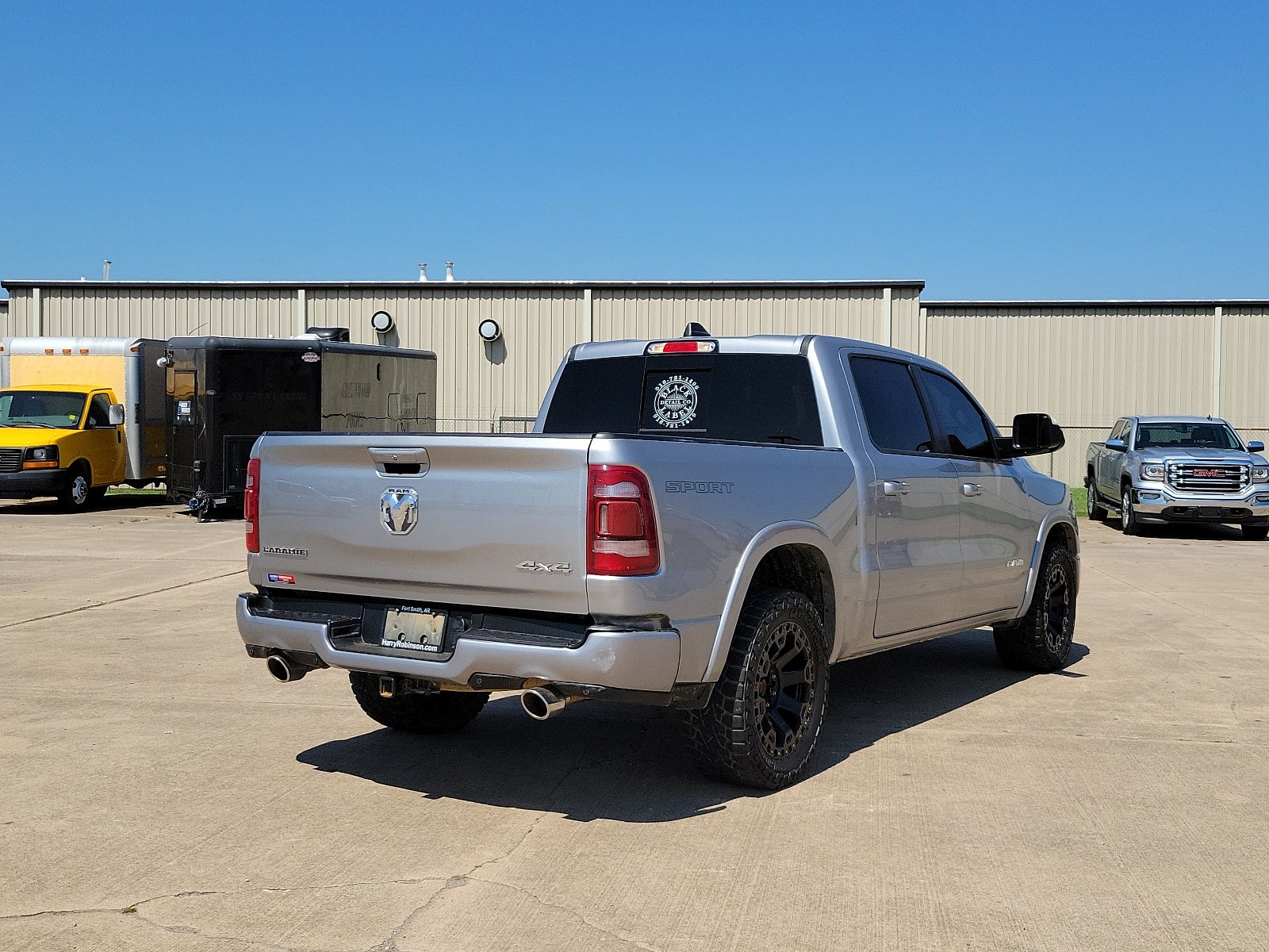 2021 RAM 1500 Laramie Crew Cab 4x4 5'7" Box