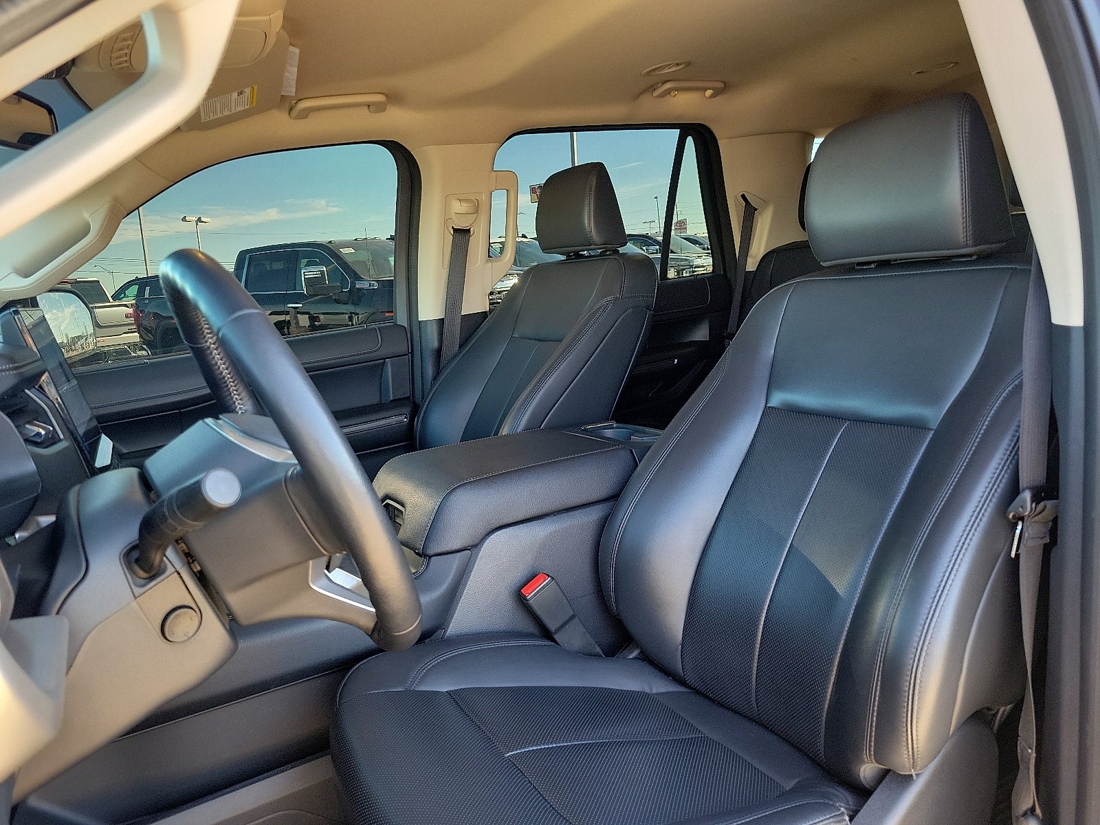 2023 Ford Expedition XLT