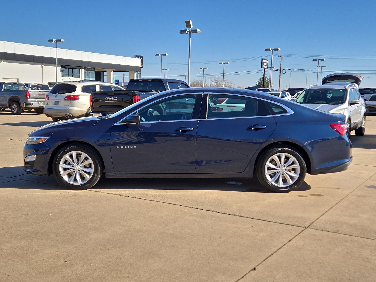 2022 Chevrolet Malibu LT