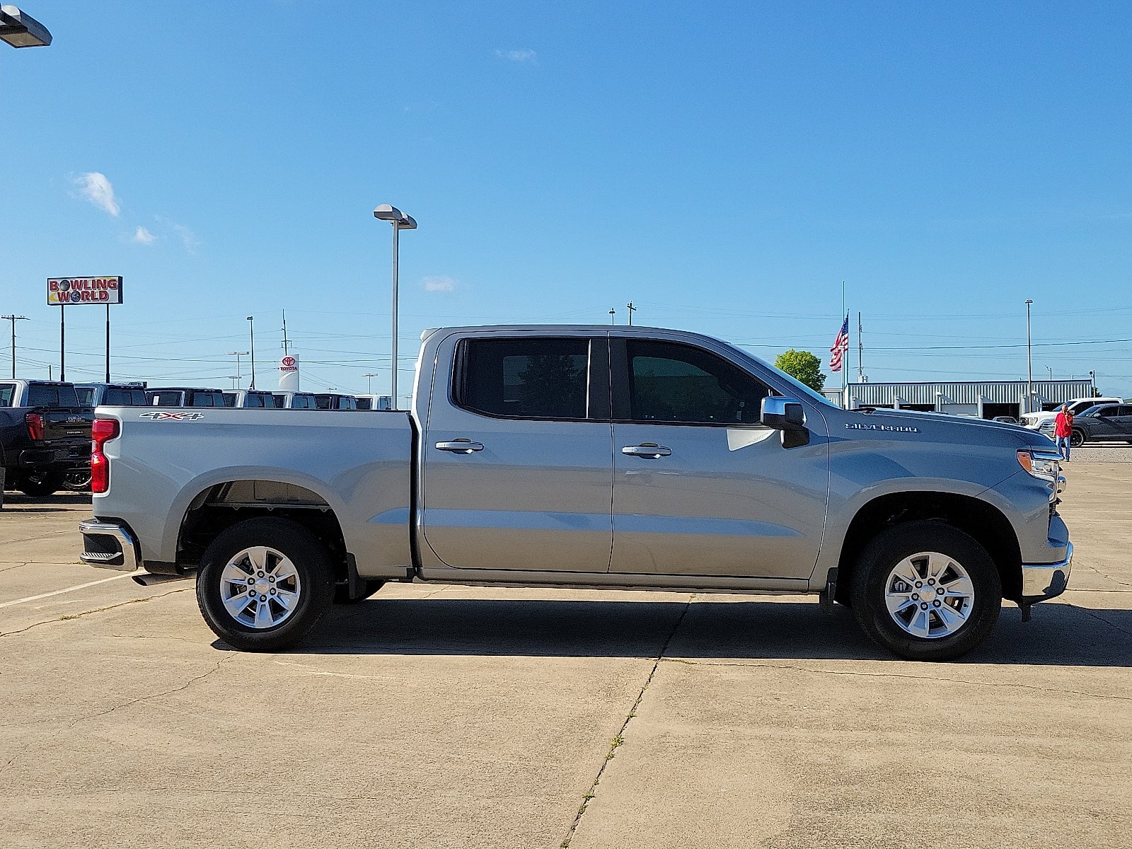 2025 Chevrolet Silverado 1500 LT
