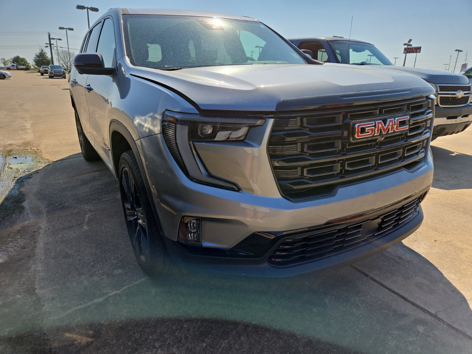 2024 GMC Acadia Elevation
