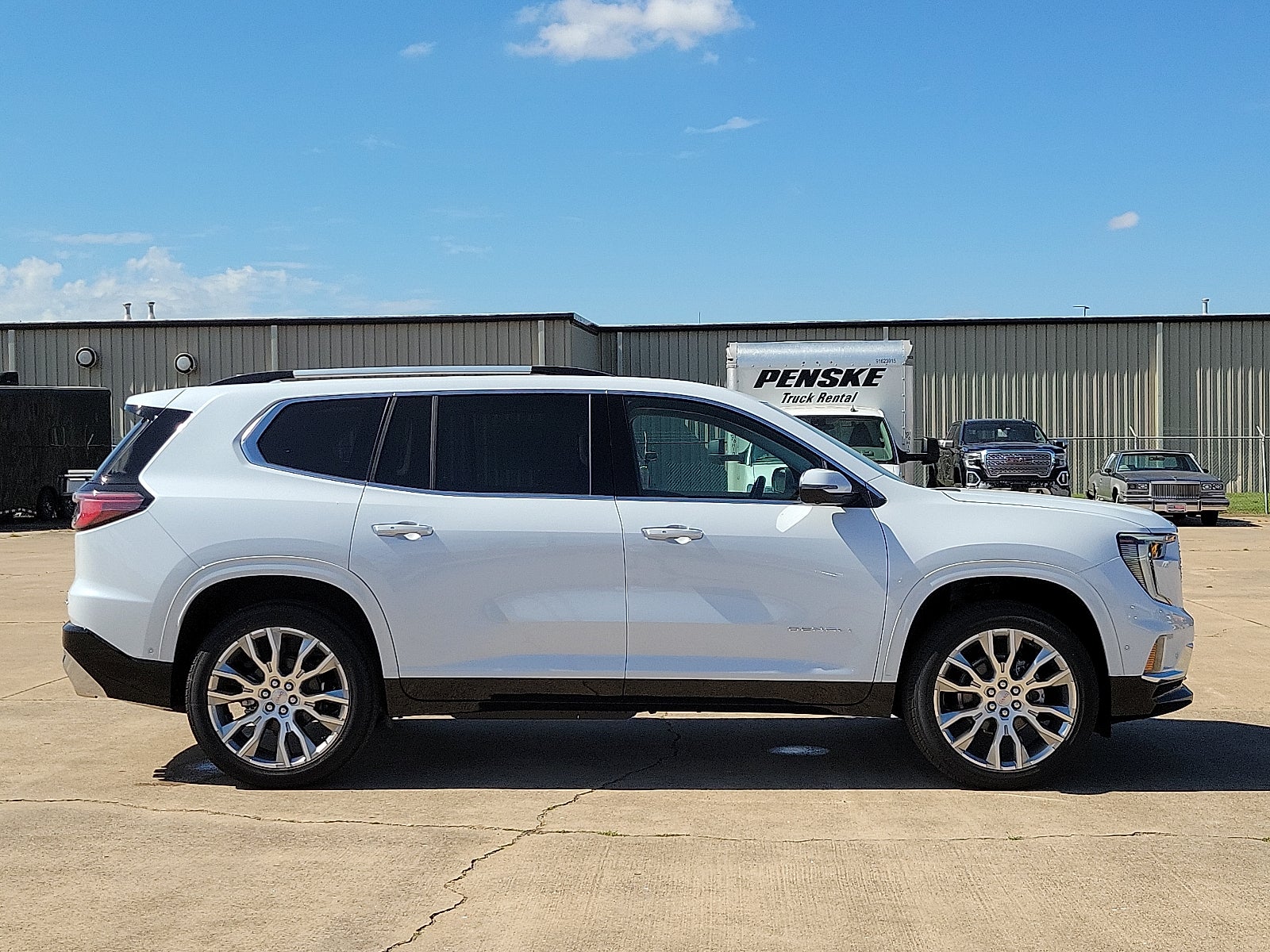 2026 GMC Acadia Denali