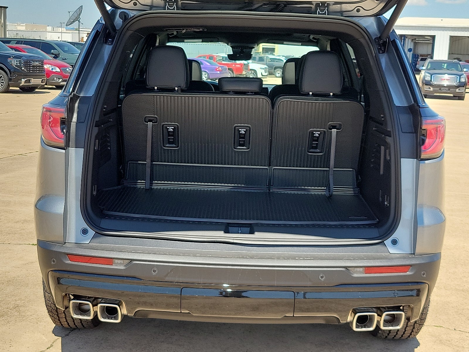 2026 GMC Acadia AT4