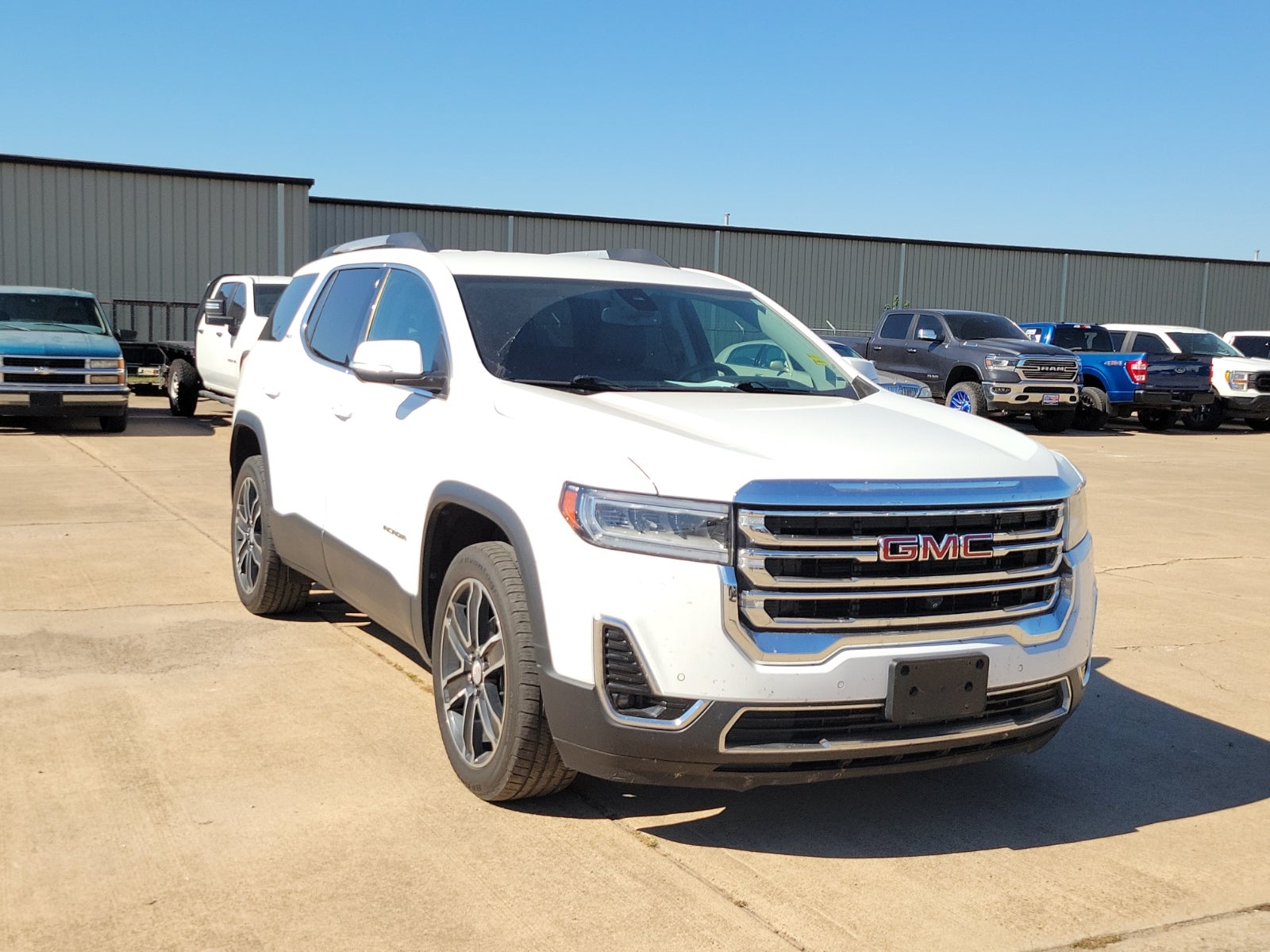 2022 GMC Acadia SLT