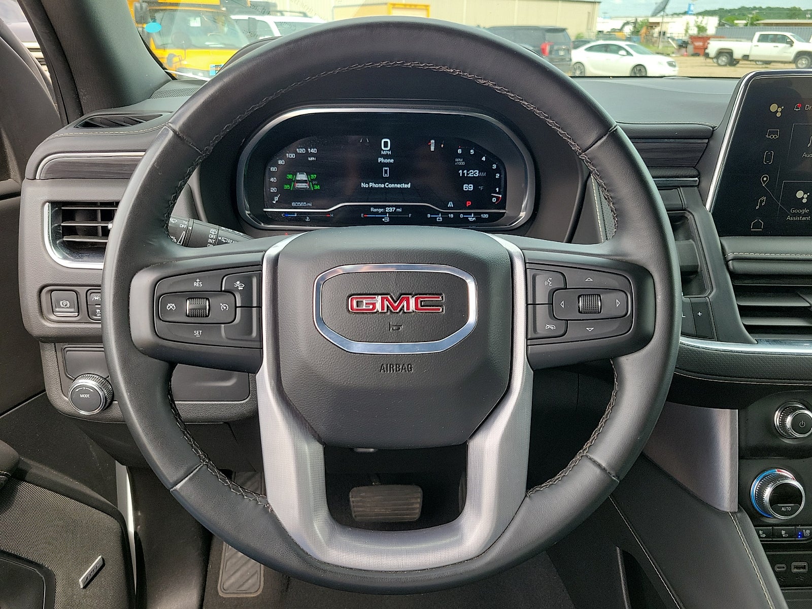 2024 GMC Yukon XL SLT