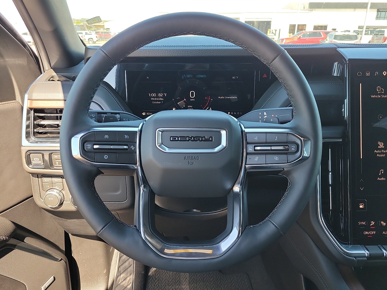 2026 GMC Yukon Denali - Photo 19