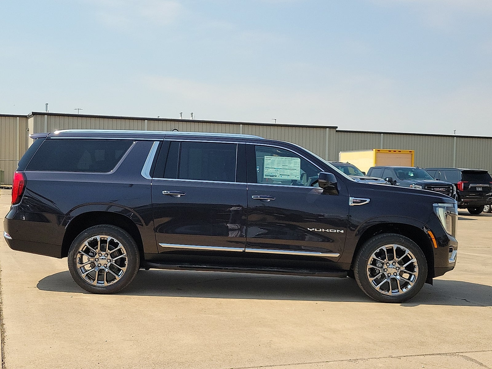 2026 GMC Yukon XL Elevation