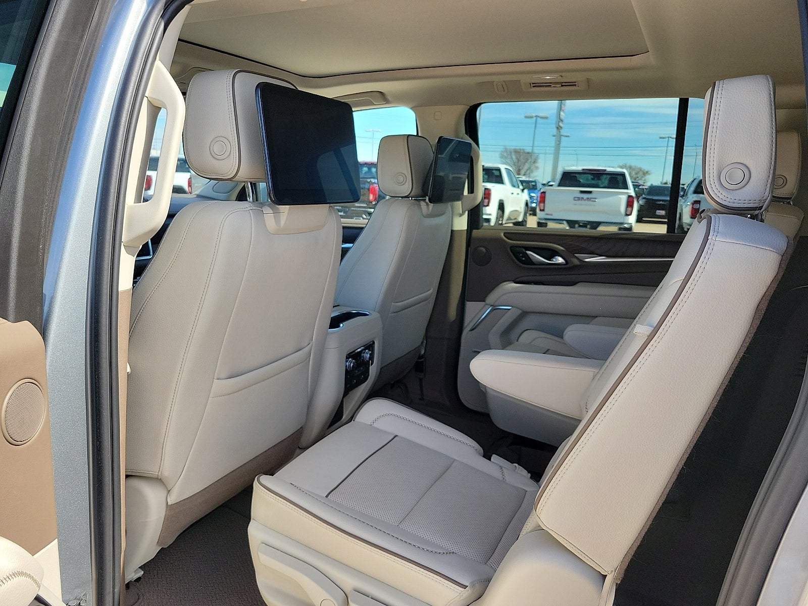 2024 GMC Yukon XL Denali