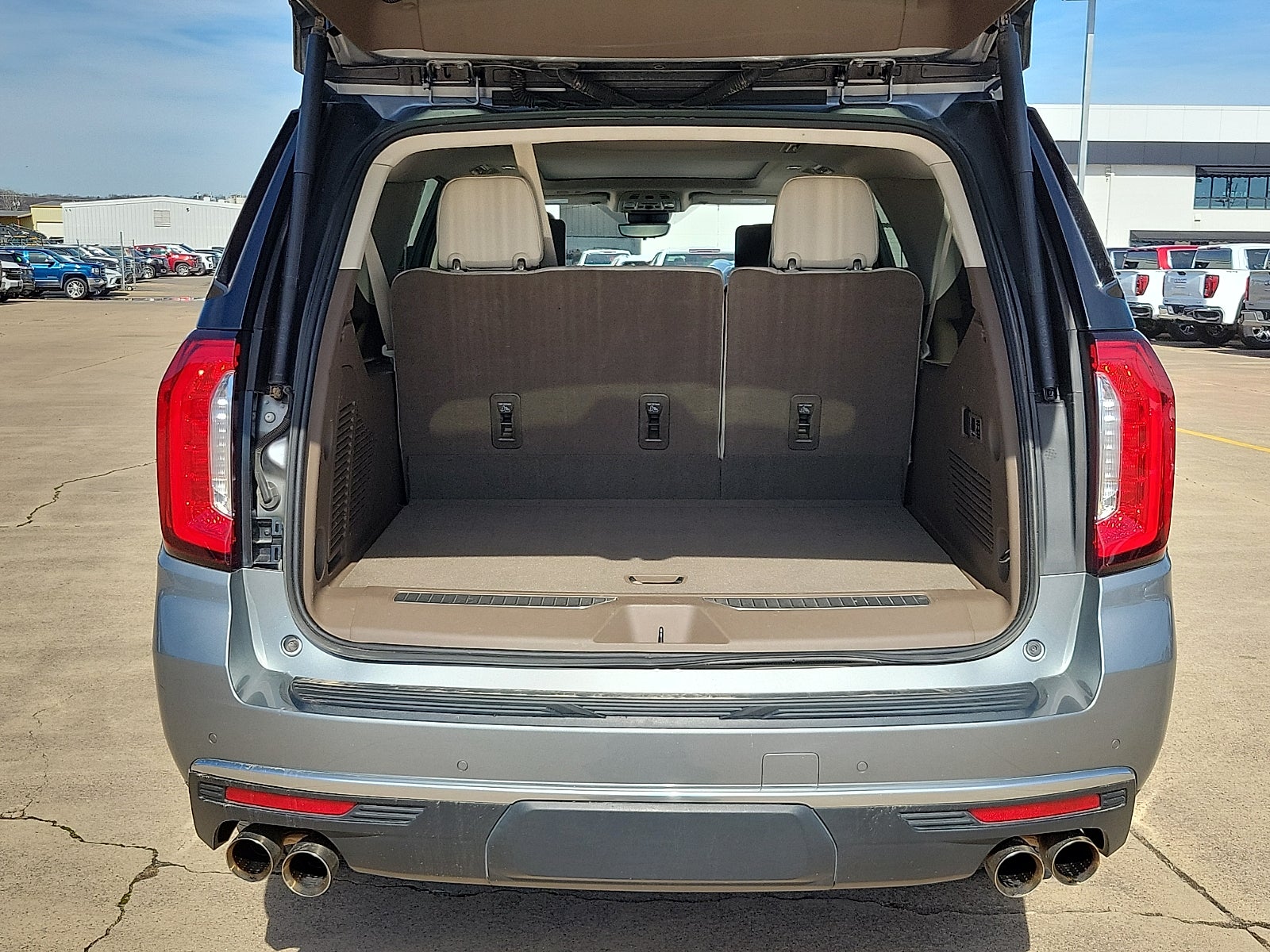 2024 GMC Yukon XL Denali