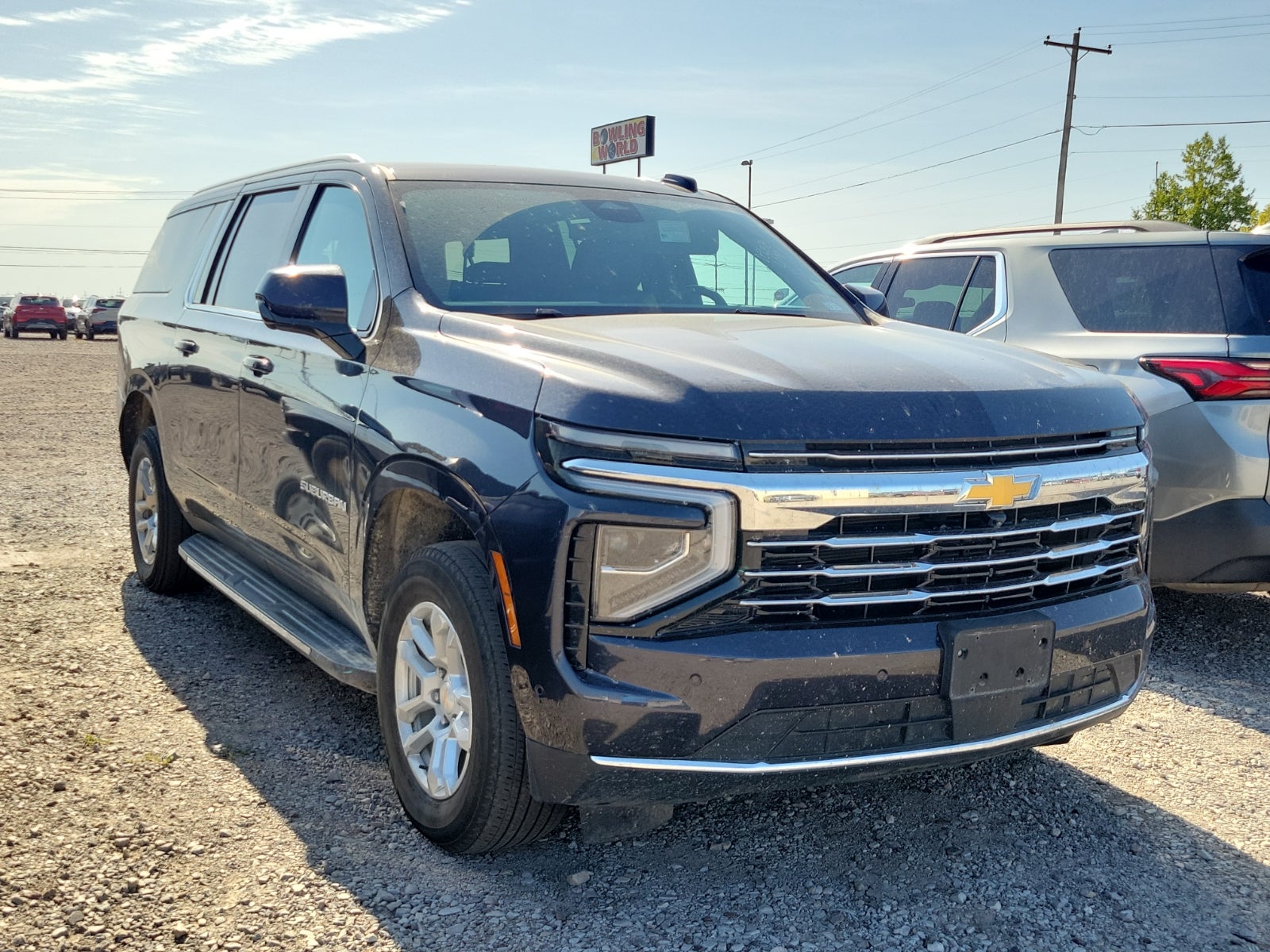 2025 Chevrolet Suburban LT