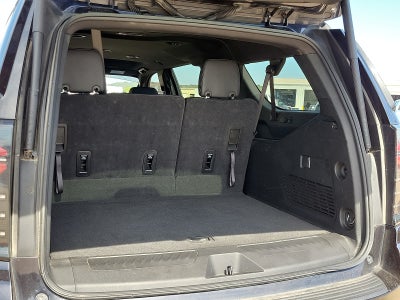 2025 Chevrolet Suburban LT