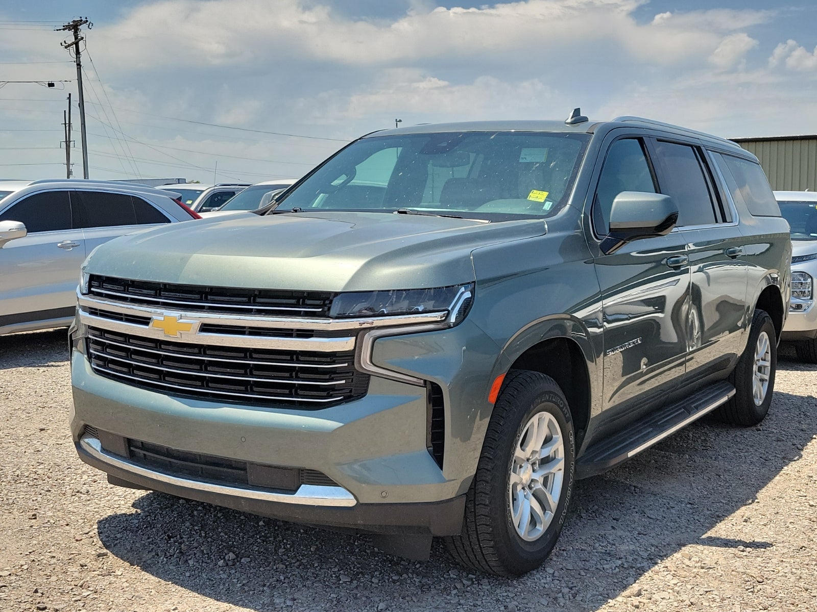 2024 Chevrolet Suburban LT