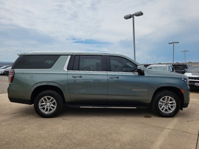 2024 Chevrolet Suburban LT