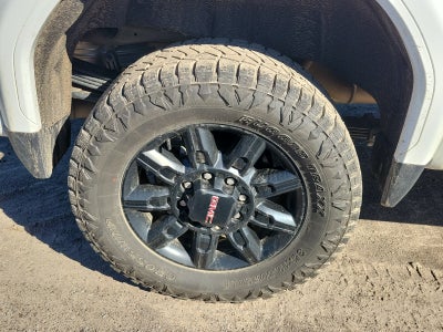 2025 GMC Sierra 2500 HD AT4