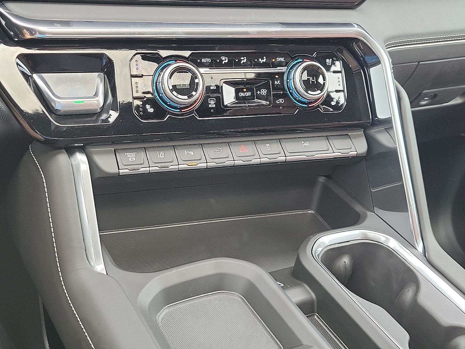 2026 GMC Sierra 3500 HD Denali Ultimate DRW