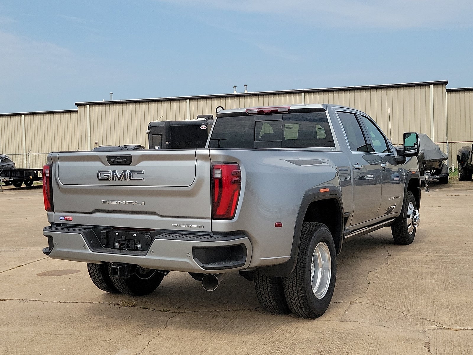 2026 GMC Sierra 3500 HD Denali Ultimate DRW