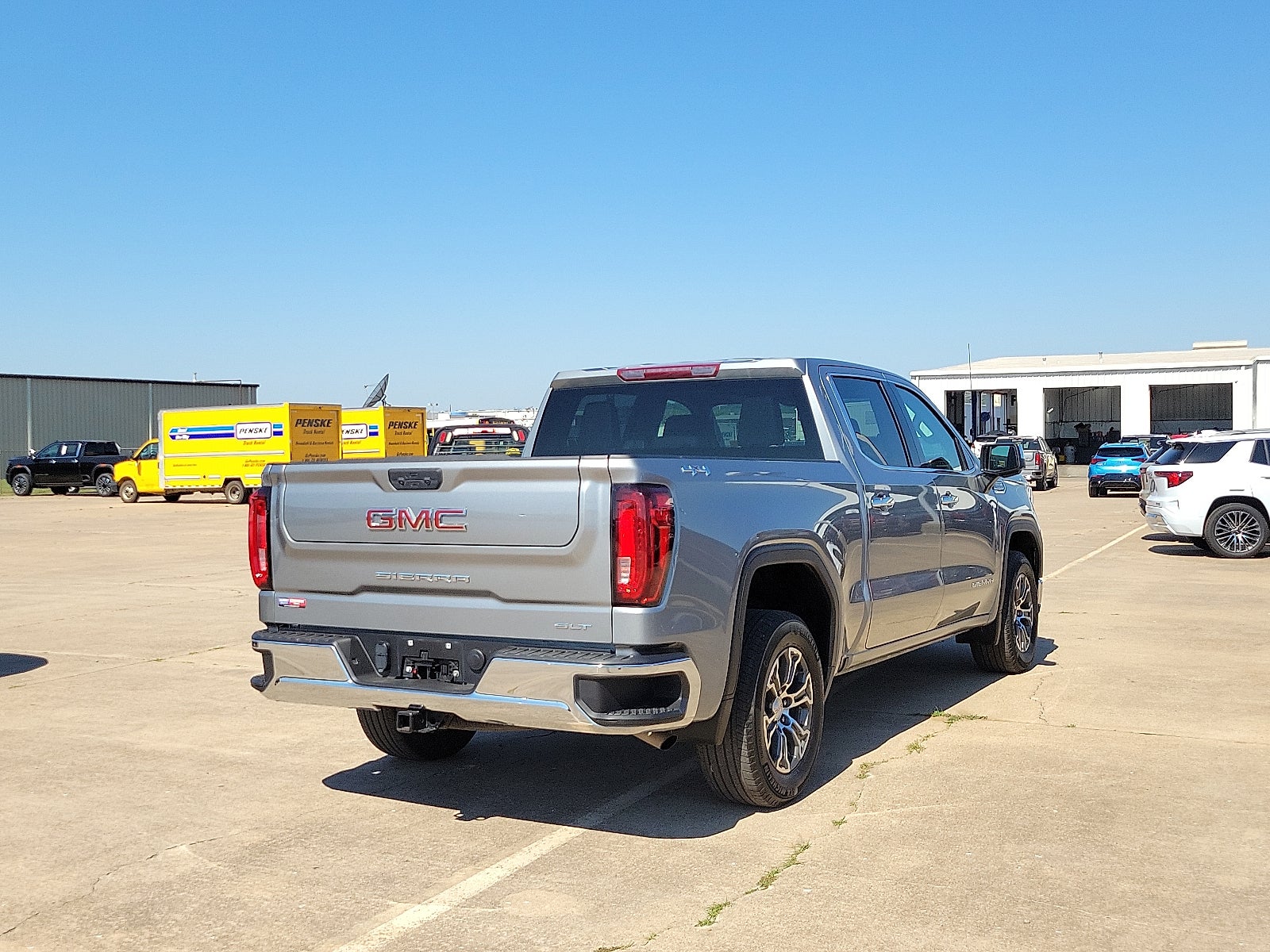 2025 GMC Sierra 1500 SLT