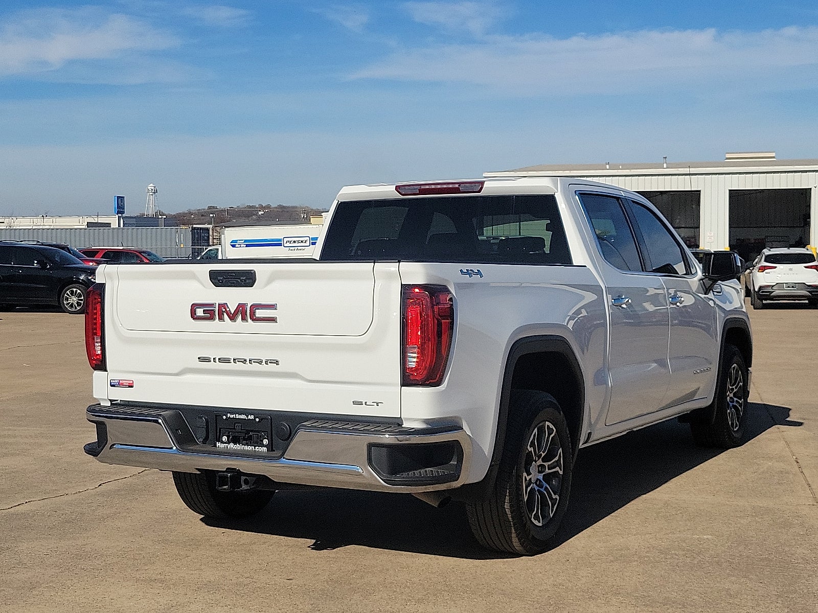 2025 GMC Sierra 1500 SLT