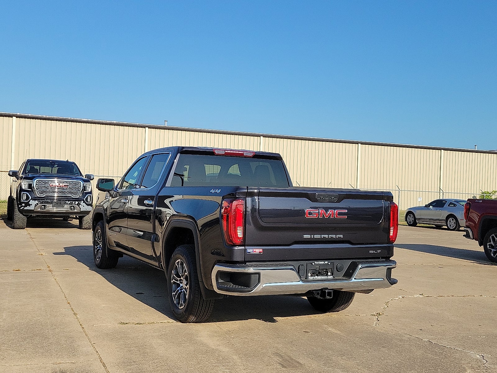 2024 GMC Sierra 1500 SLT