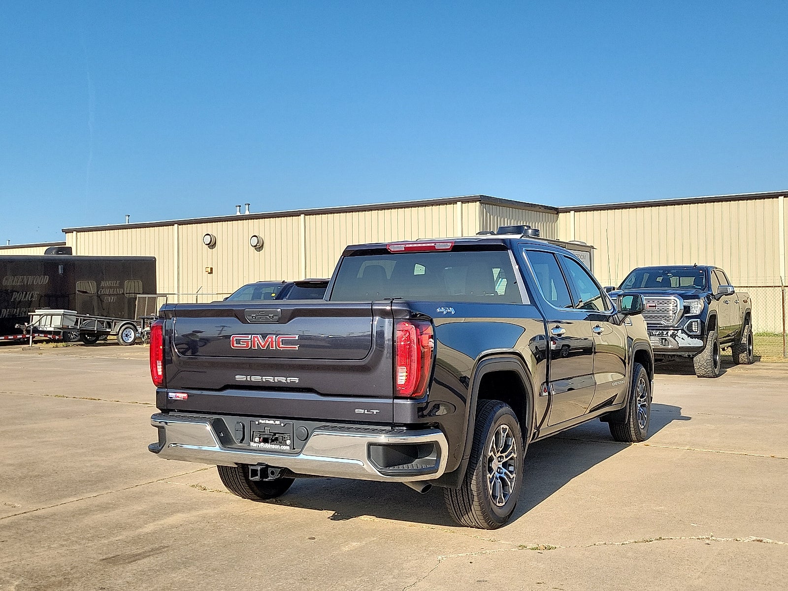 2024 GMC Sierra 1500 SLT
