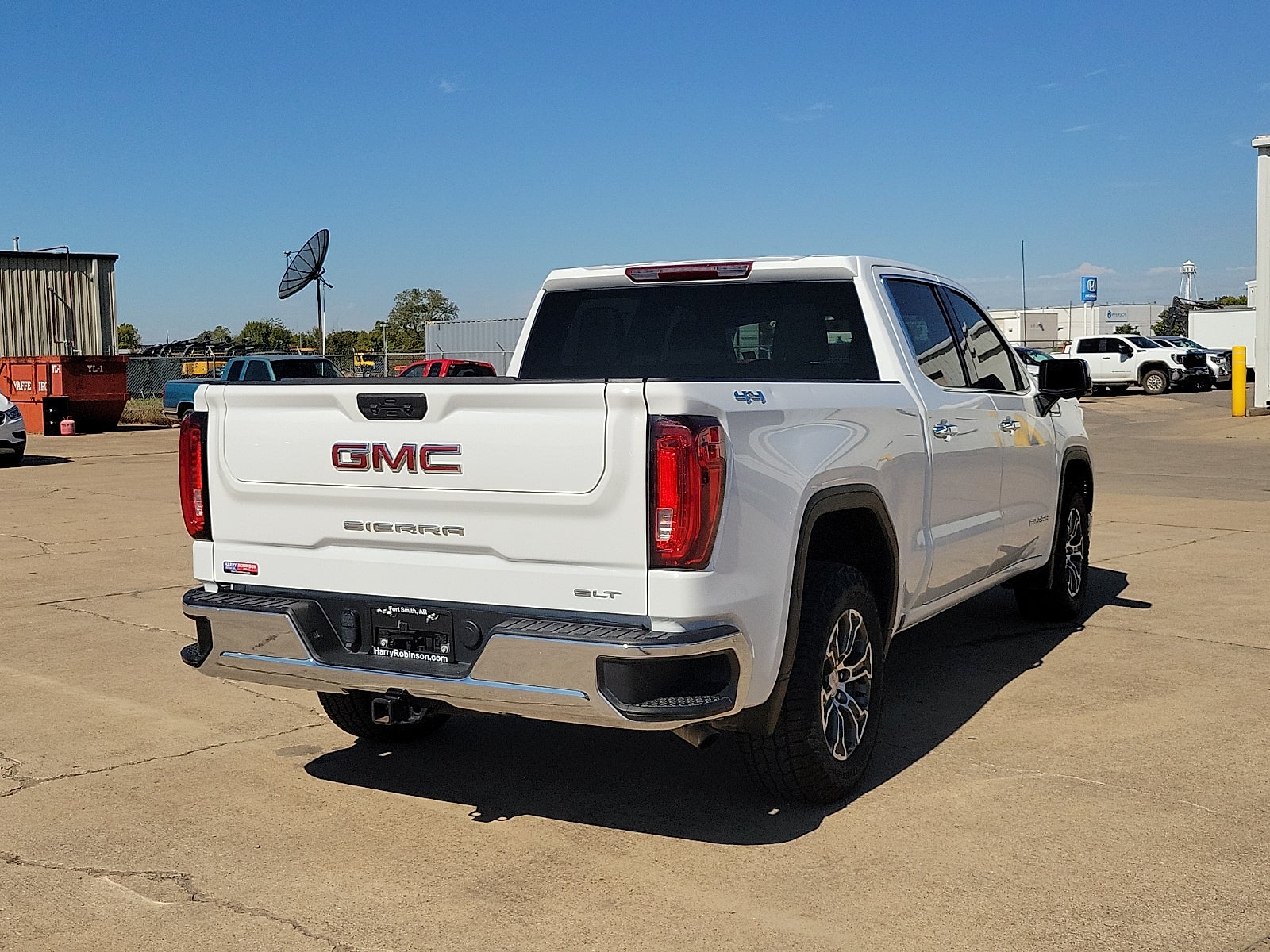2025 GMC Sierra 1500 SLT