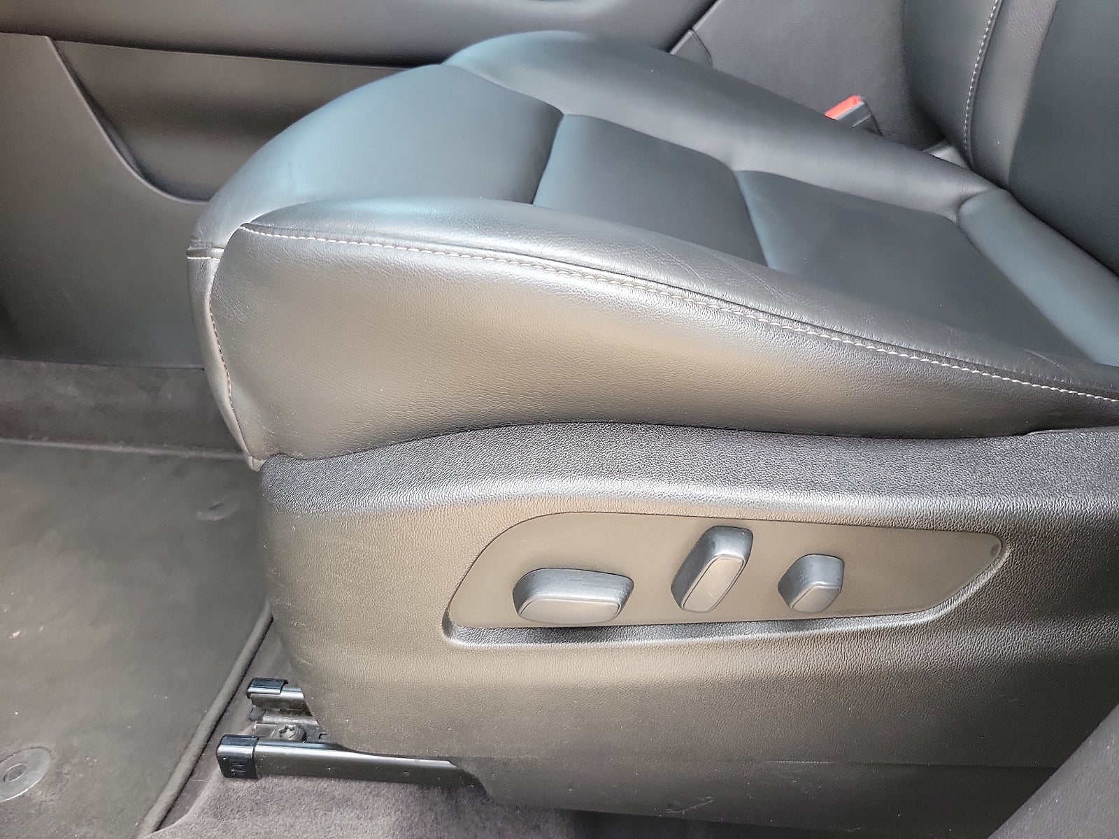 2022 Cadillac XT4 Premium Luxury