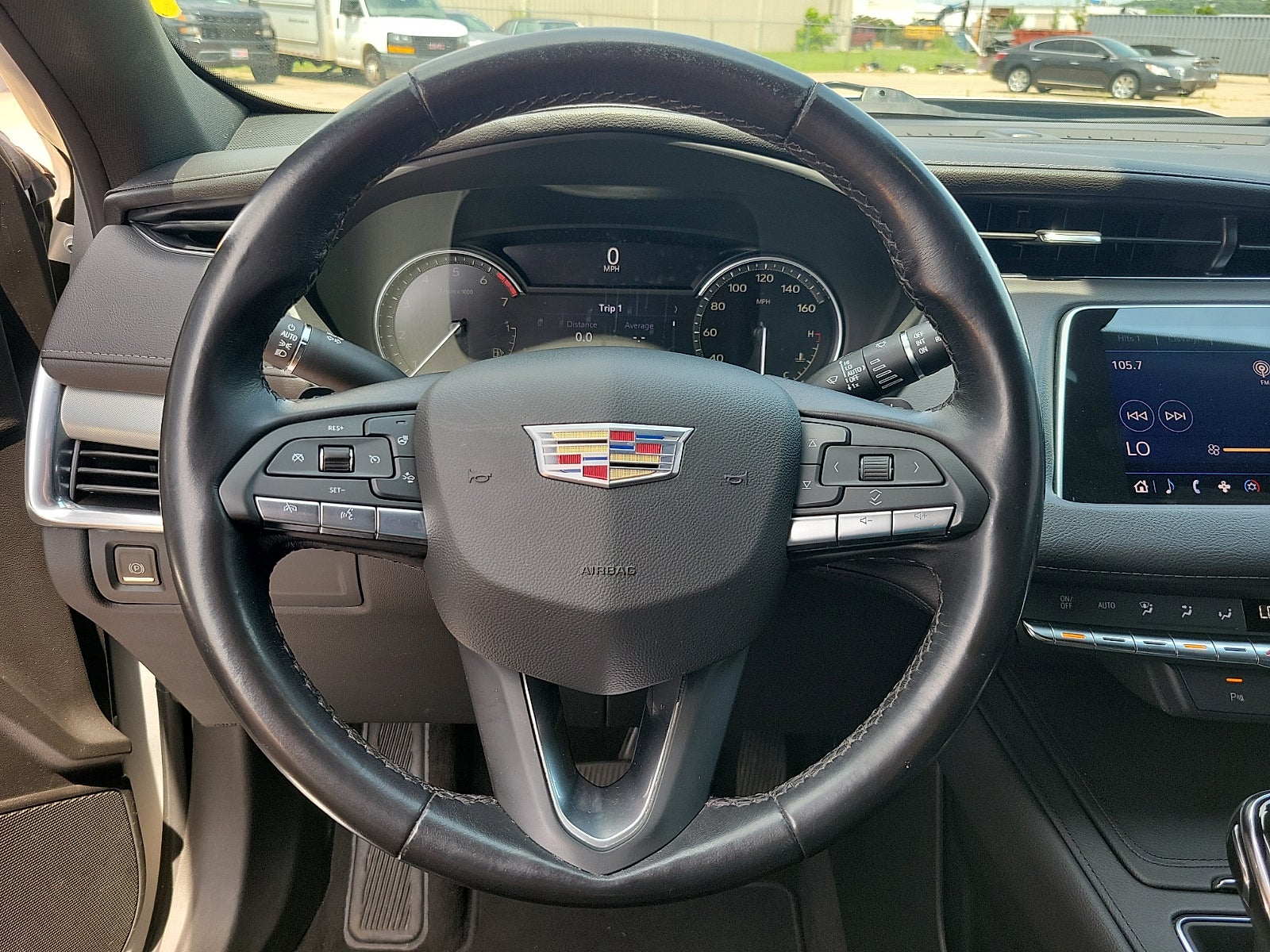 2022 Cadillac XT4 Premium Luxury