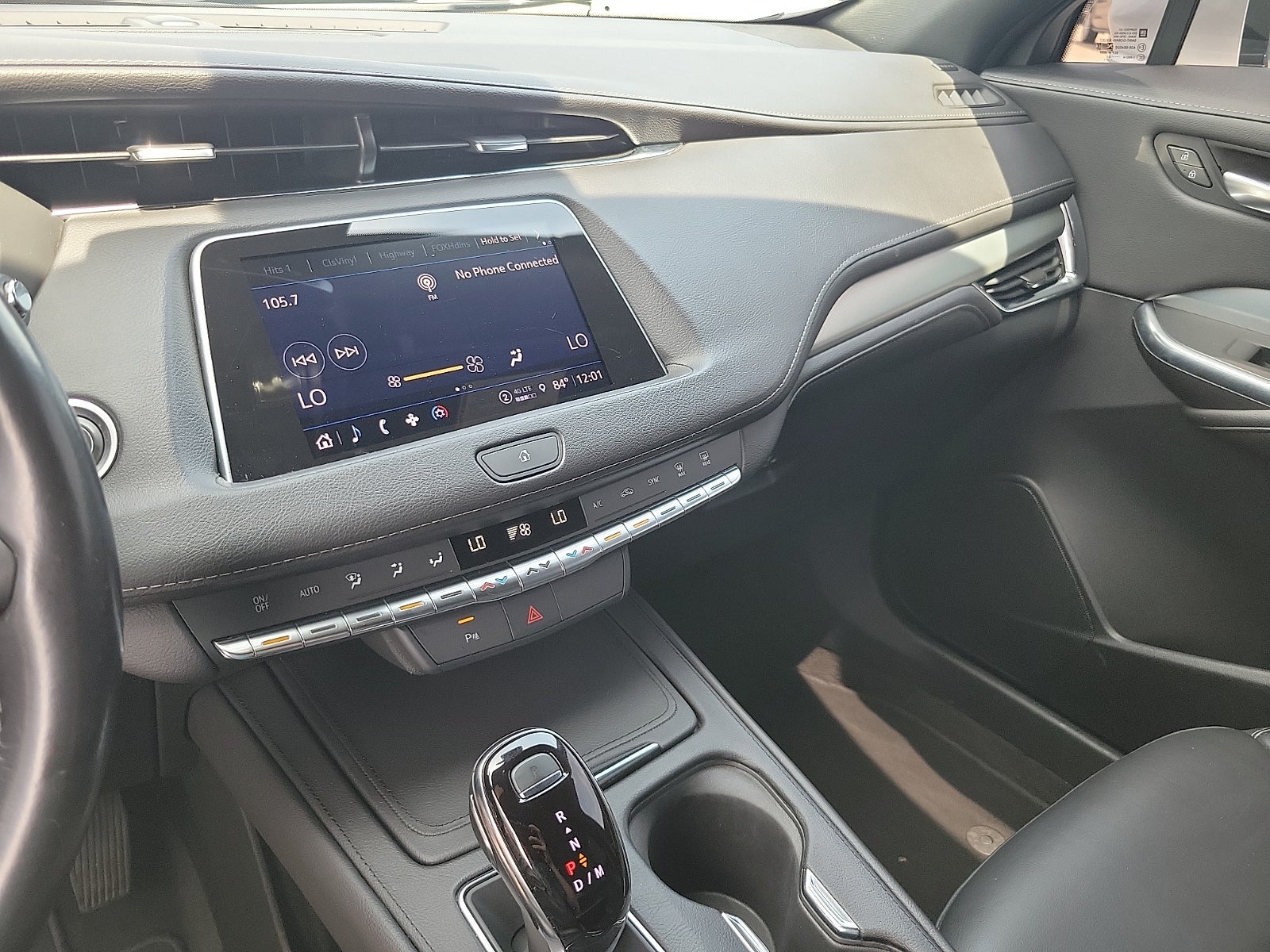 2022 Cadillac XT4 Premium Luxury