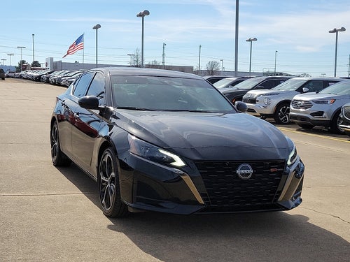 2023 Nissan Altima SR FWD