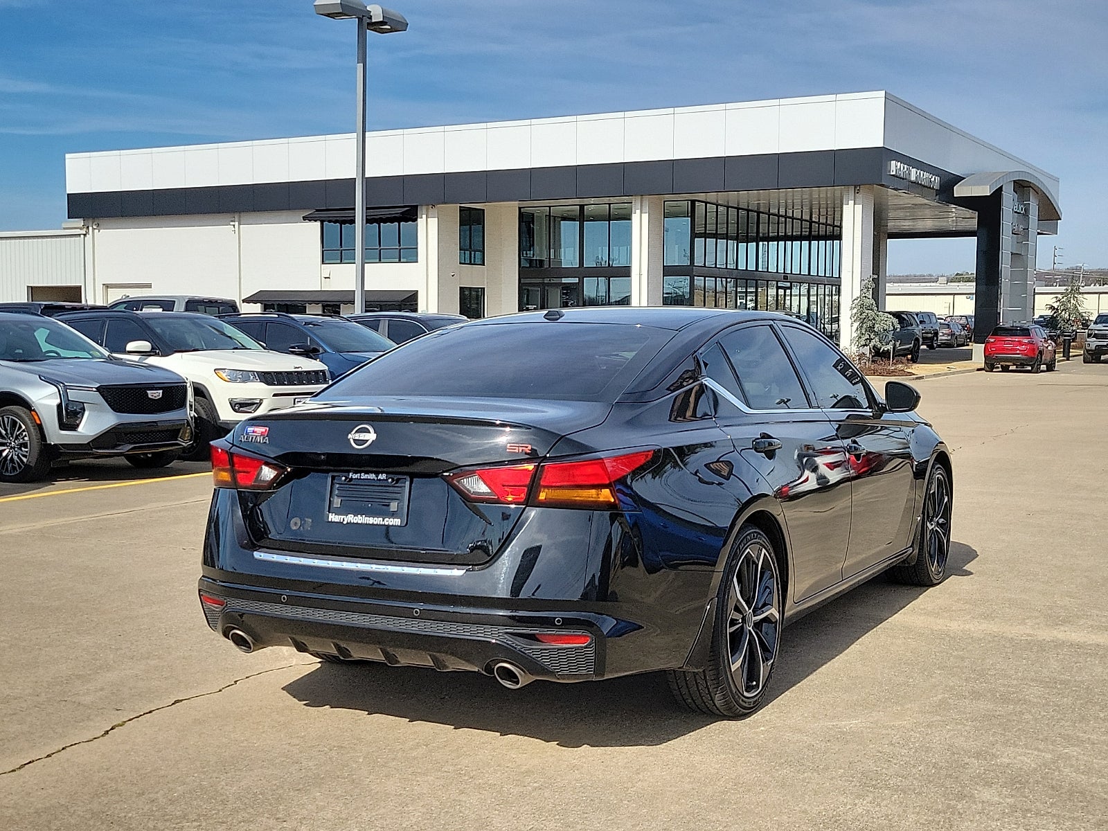 2023 Nissan Altima SR FWD