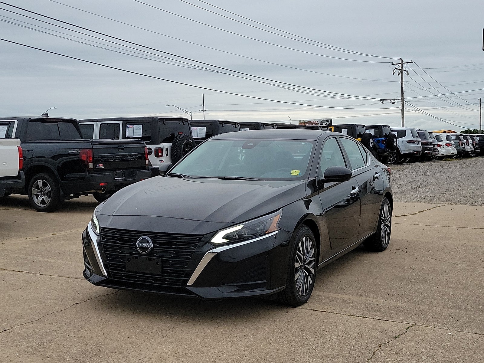2025 Nissan Altima SV