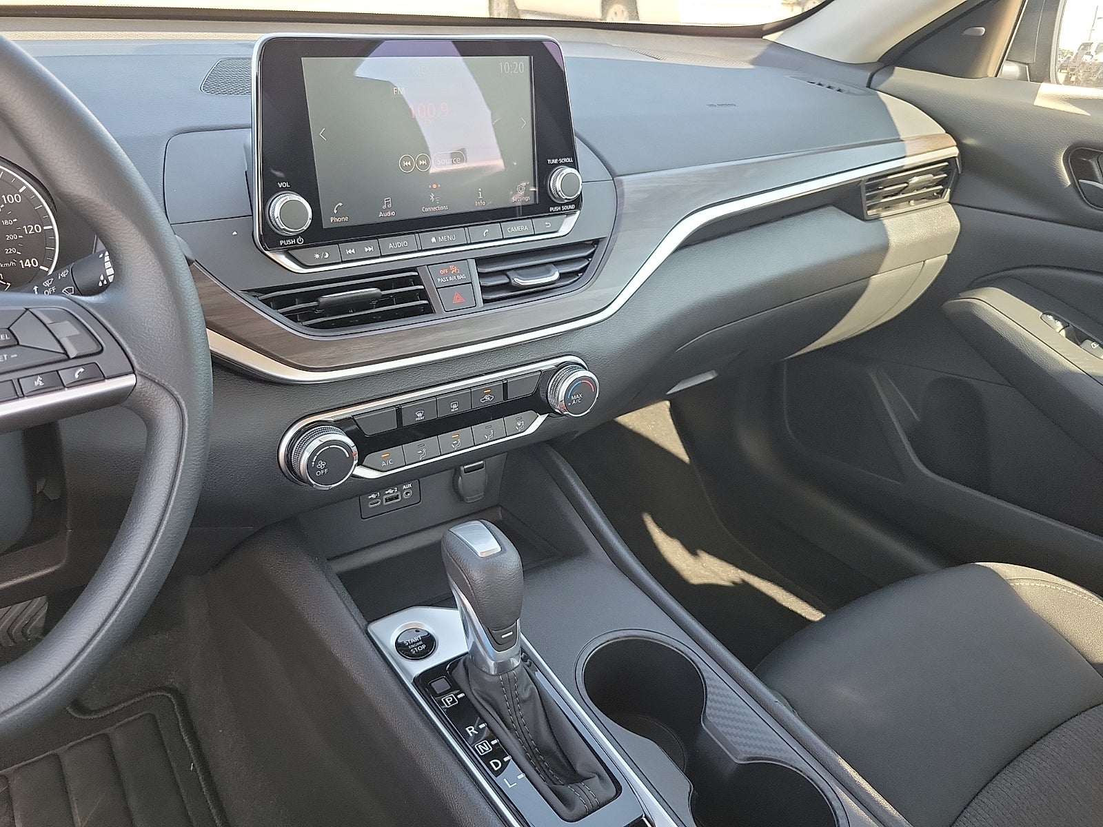 2026 Nissan Altima SV