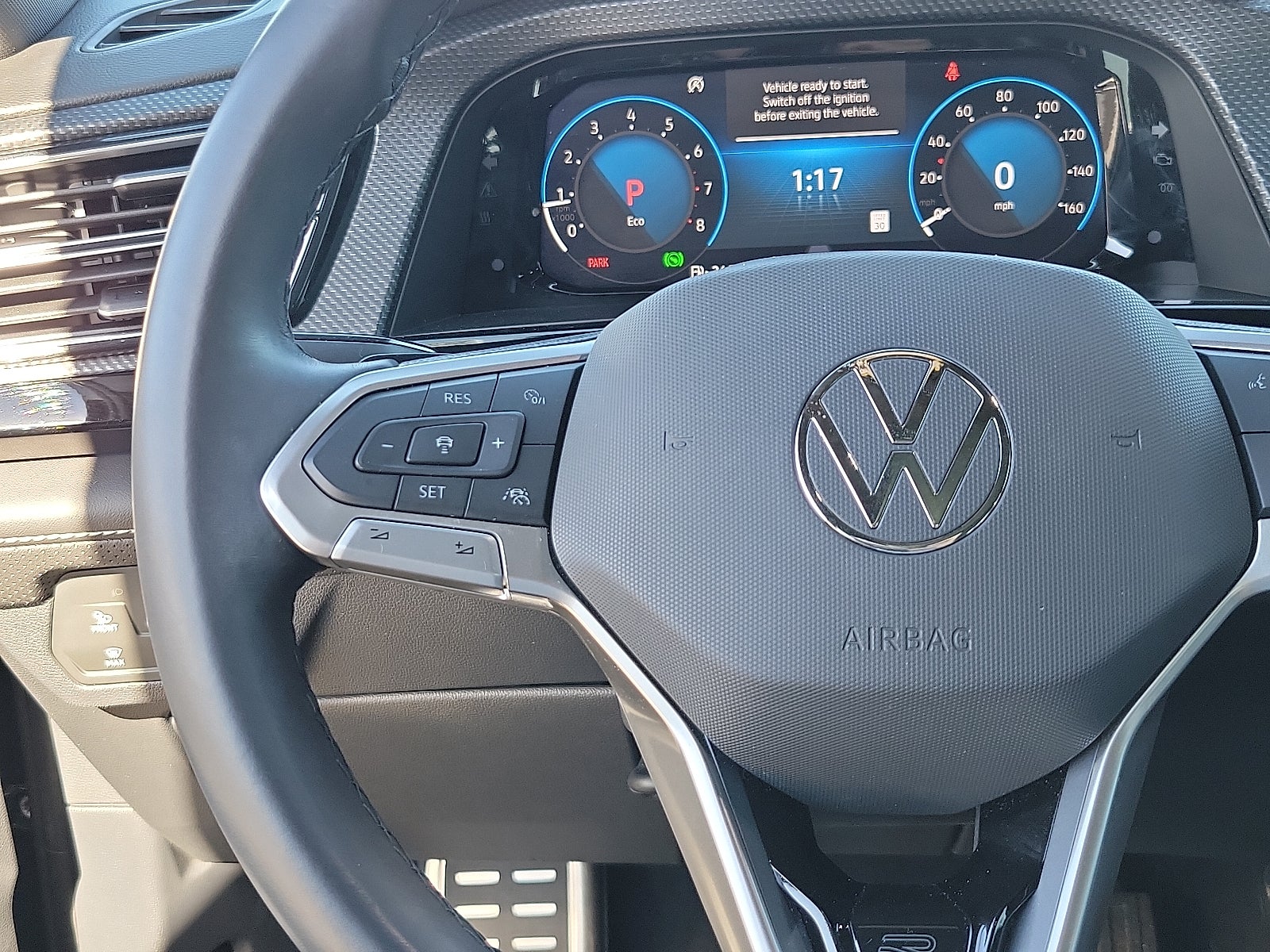 2024 Volkswagen Atlas Cross Sport 2.0T SEL R-Line