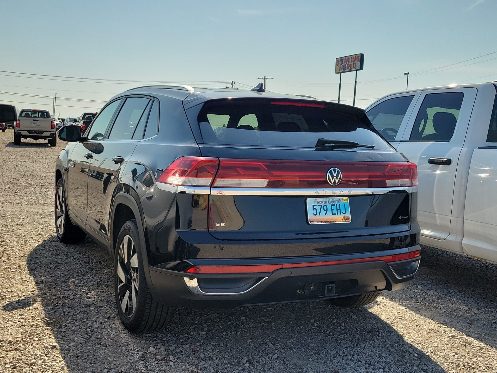 2024 Volkswagen Atlas Cross Sport 2.0T SE w/Technology