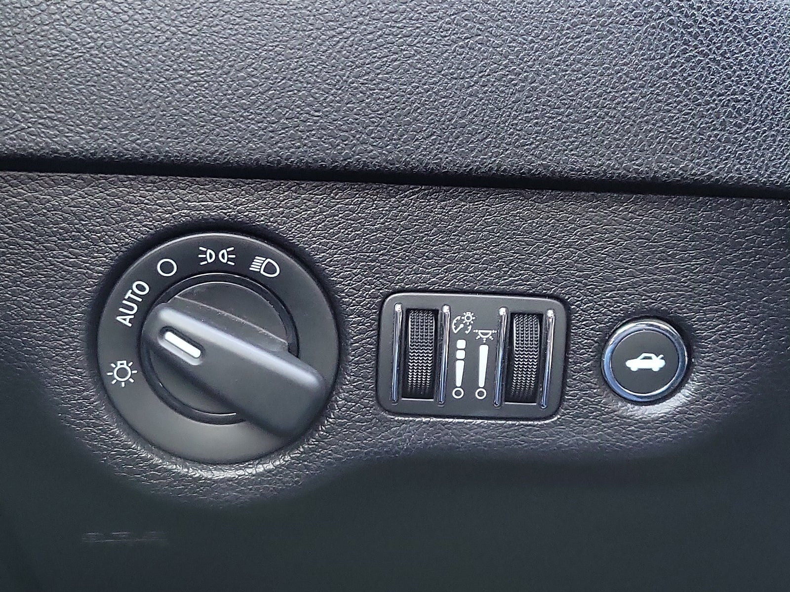 2022 Dodge Charger SXT RWD