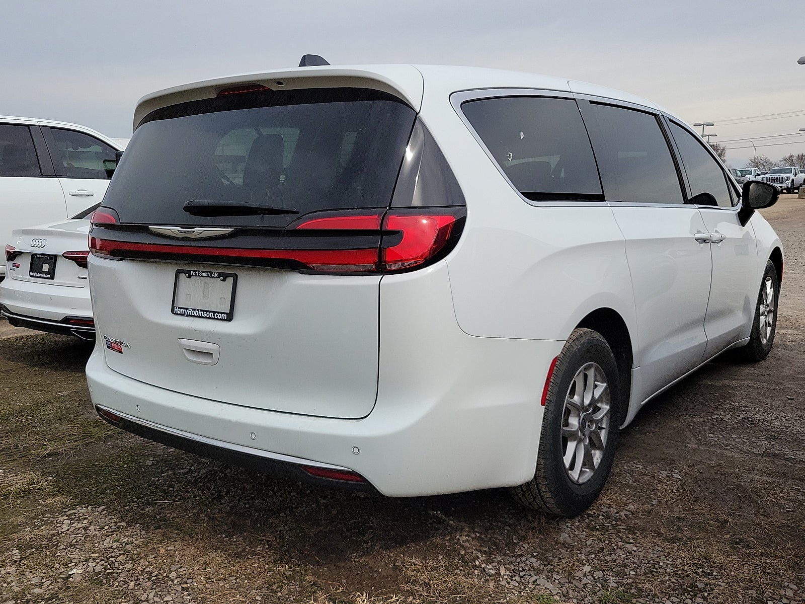 2024 Chrysler Pacifica Touring L