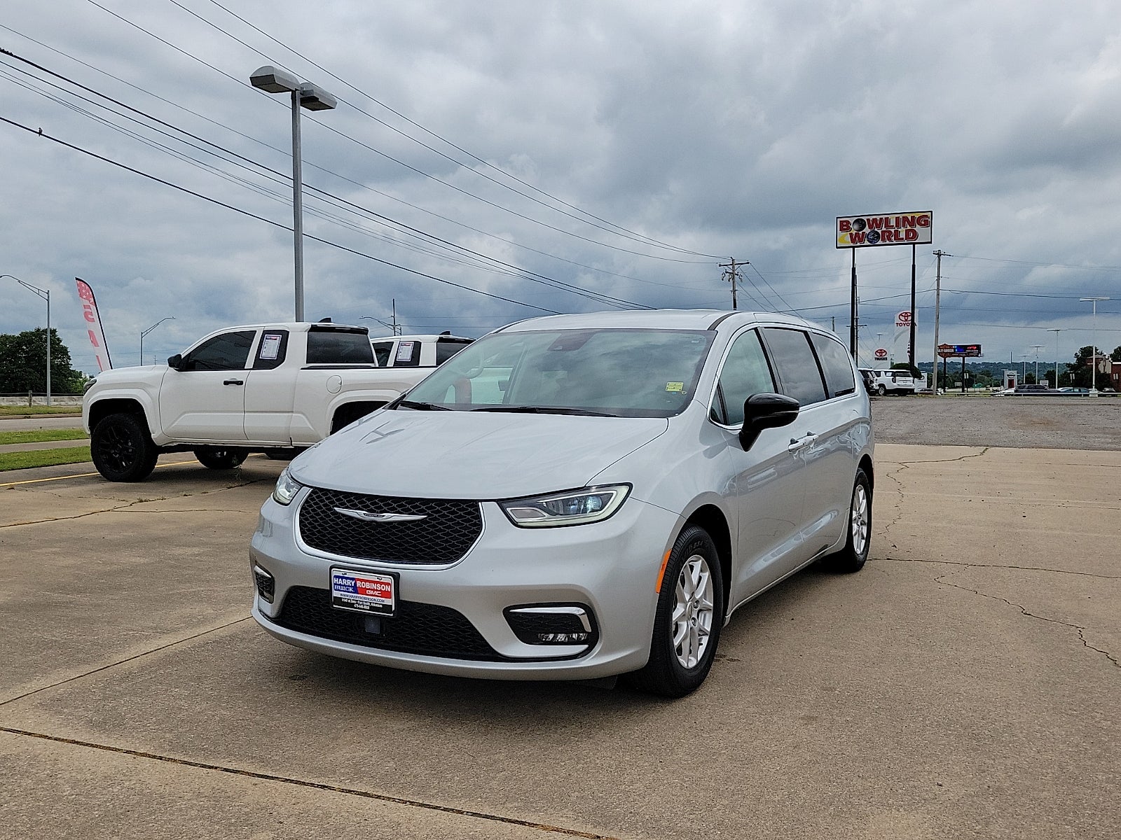 2024 Chrysler Pacifica Touring L