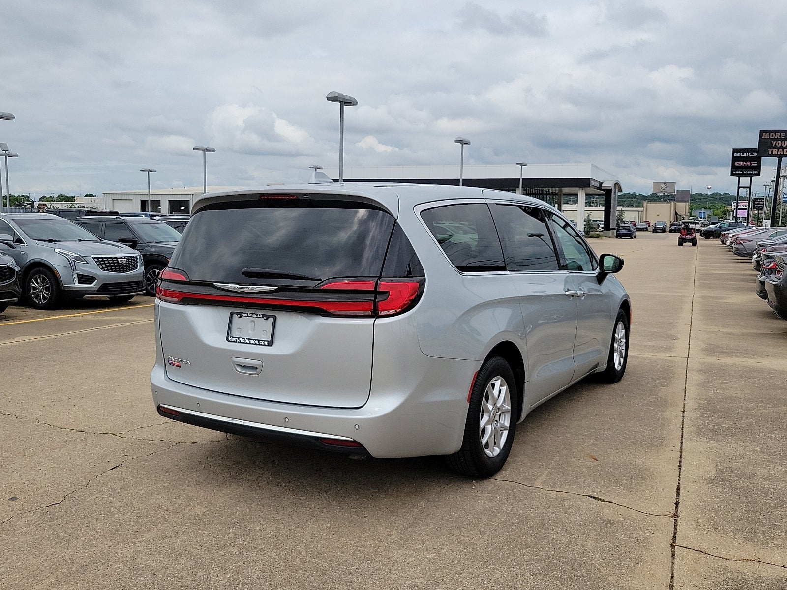 2024 Chrysler Pacifica Touring L