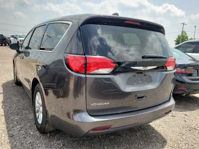 2022 Chrysler Voyager LX